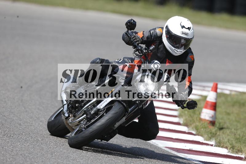 /Archiv-2025/49 26.08.2025 Cornu Master School ADR/blau-bleu/61